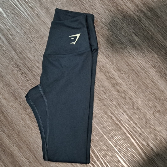 🦈 Gymshark Training Graphic Leggings in Teal - Picture 2 of 6